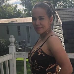 Meet your Posher, Eva